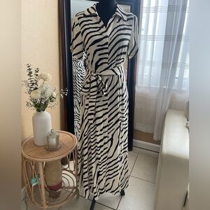 H&M Zebra Print Maxi Dress Button Front Tie Waist Short Sleeve XS